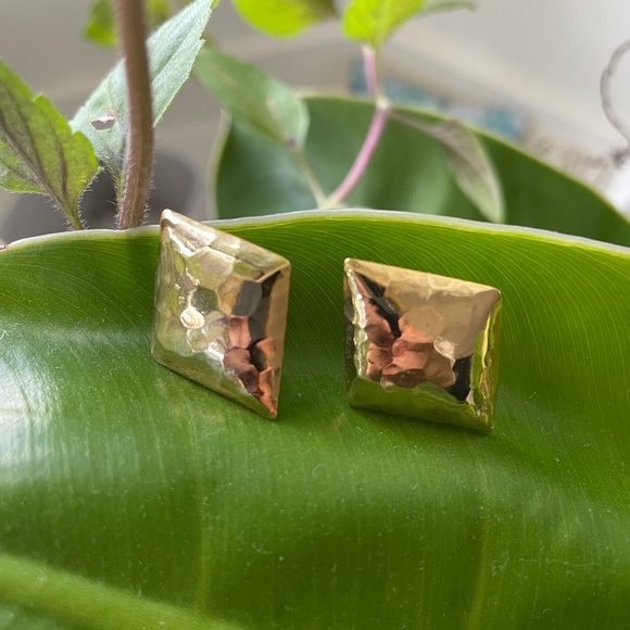 Hammered Gold Tone Earrings - Picture 1 of 3